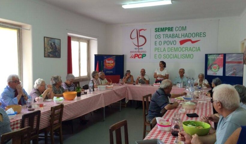ajuda almoco 25set2016